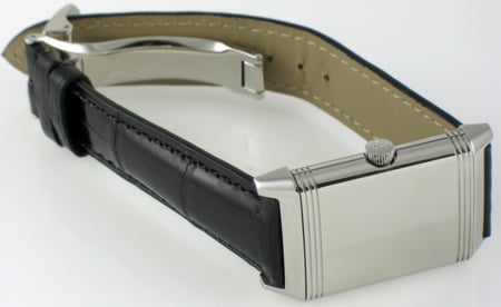 Front View of Reverso