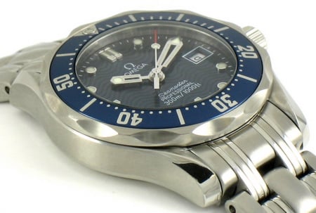 9' Side Shot of Ladies Seamaster Professional