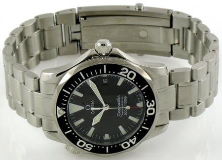 Front View of Seamaster Professional Midsize