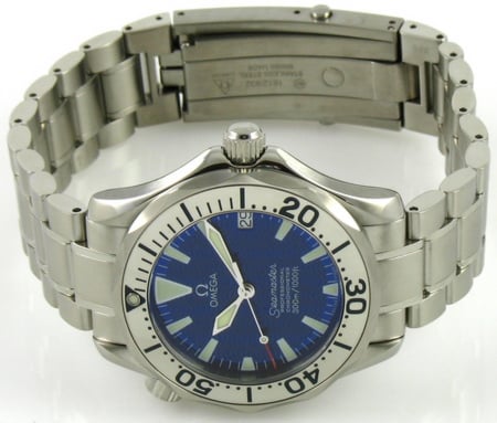 Front View of Seamaster Professional Midsize