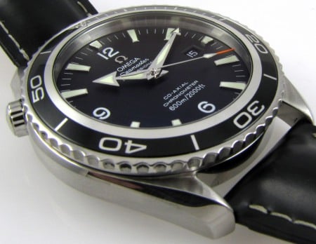 9' Side Shot of Seamaster Planet Ocean XL