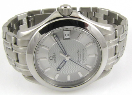 Front View of Seamaster 120
