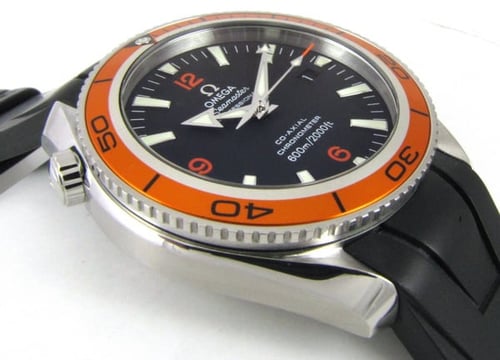 Crown Side Shot of Seamaster Planet Ocean
