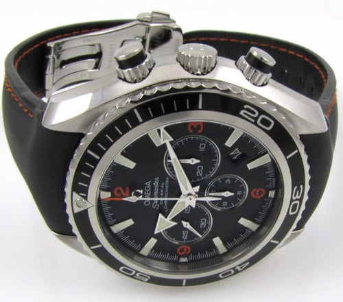 Front View of Seamaster Planet Ocean Chronograph