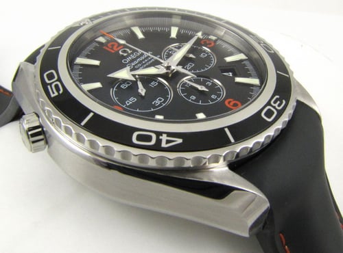 9' Side Shot of Seamaster Planet Ocean Chronograph