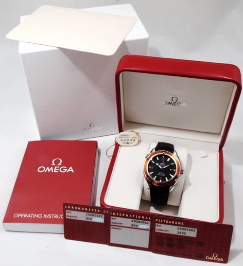 Box / Paper shot of Seamaster Planet Ocean XL