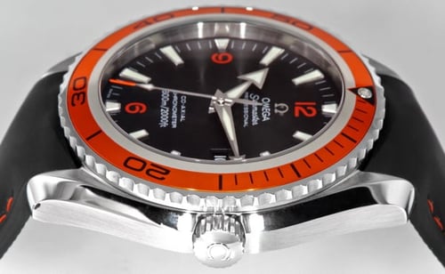 Crown Side Shot of Seamaster Planet Ocean XL