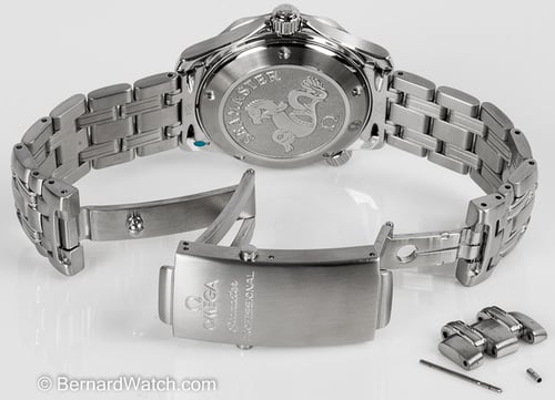 Open Clasp Shot of Seamaster Professional Co-Axial Midsize
