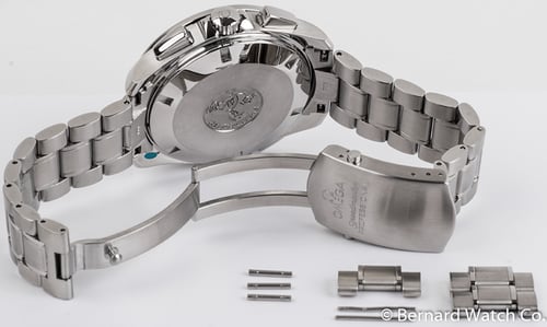 Open Clasp Shot of Speedmaster Rattrapante