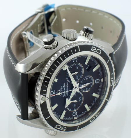 Front View of Seamaster Planet Ocean Chronograph