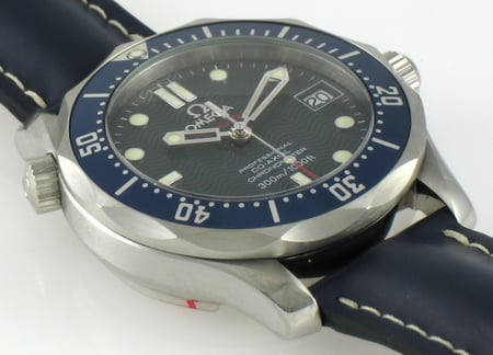 9' Side Shot of Seamaster Professional Co-Axial Midsize