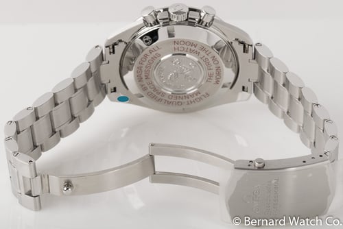 Open Clasp Shot of Speedmaster Moonwatch 'Tintin'