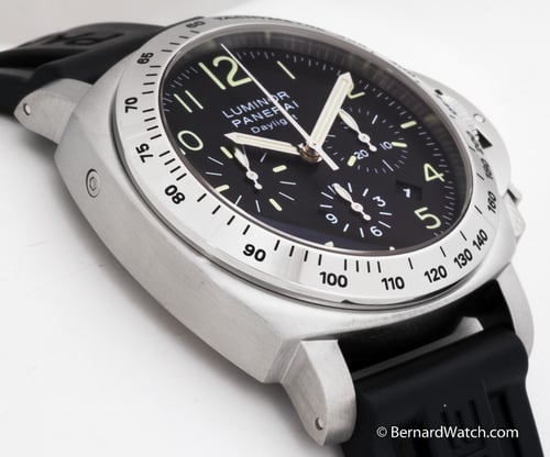9' Side Shot of Luminor Daylight Chrono