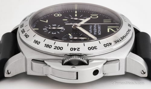 Crown Side Shot of Luminor Daylight Chrono
