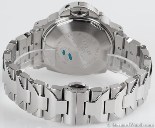 Rear / Band View of Luminor GMT
