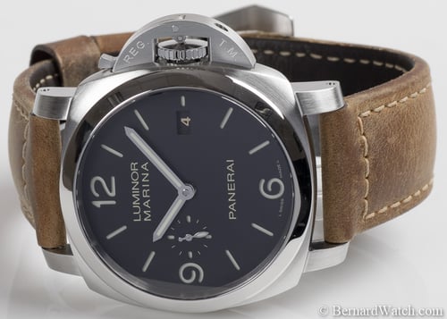 Front View of Luminor 1950 3 Days Automatic