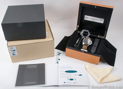 Box / Paper shot of Luminor 1950 3 Days Automatic