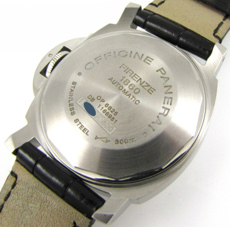 Caseback of Luminor Marina