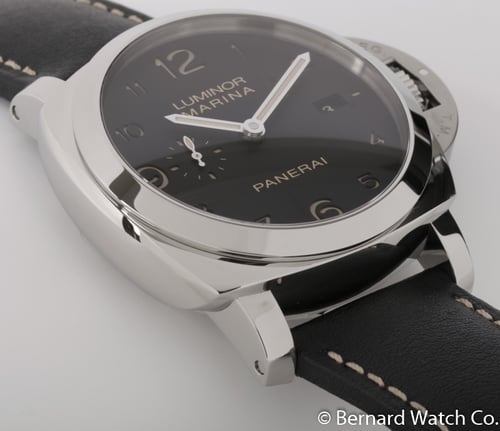 9' Side Shot of Luminor Marina 1950 3 Days Automatic