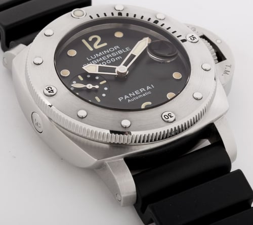 9' Side Shot of Luminor 1950 1000m Submersible -Tritium