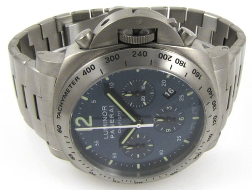 Front View of Luminor Chrono Daylight