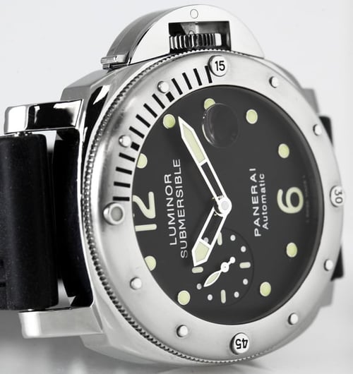 Dial Shot of Luminor Submersible