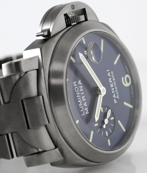 Dial Shot of Luminor Marina