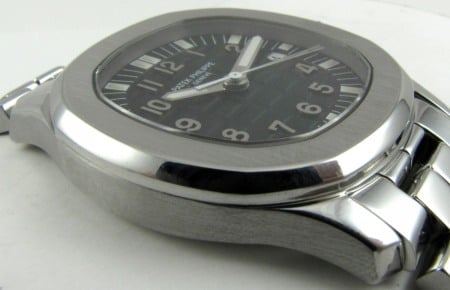 9' Side Shot of Aquanaut Midsize