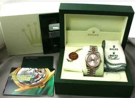 Box / Paper shot of Datejust