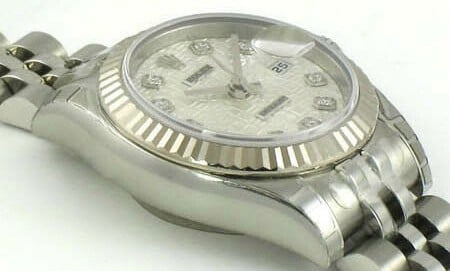 9' Side Shot of Ladies Datejust