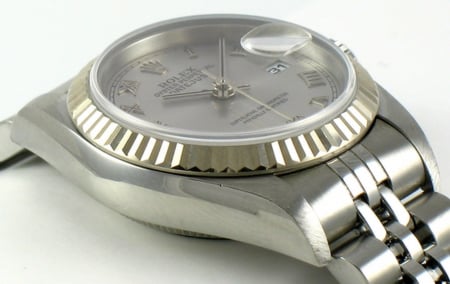 9' Side Shot of Ladies Datejust