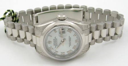 Front View of Ladies Datejust President