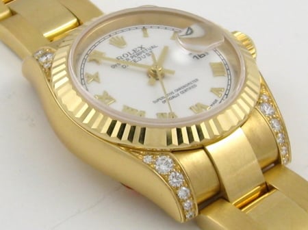9' Side Shot of Ladies Datejust President