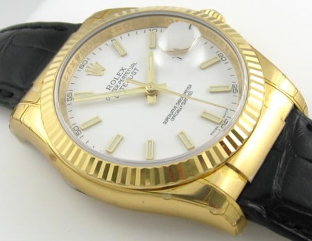9' Side Shot of Datejust