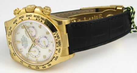 Front View of Daytona Cosmograph