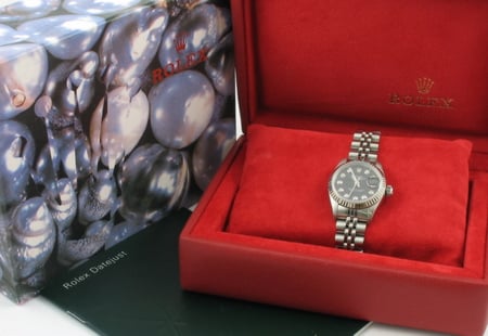 Box / Paper shot of Ladies Datejust