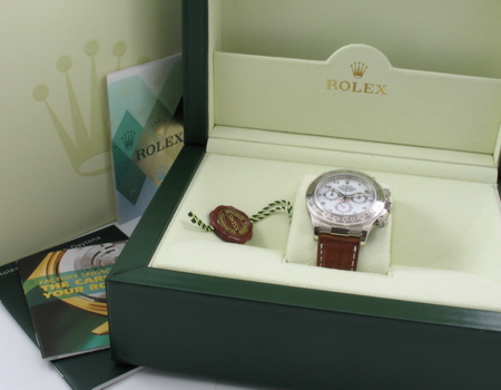 Box / Paper shot of Daytona Cosmograph