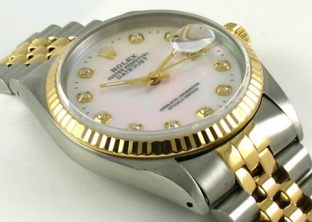 9' Side Shot of Datejust
