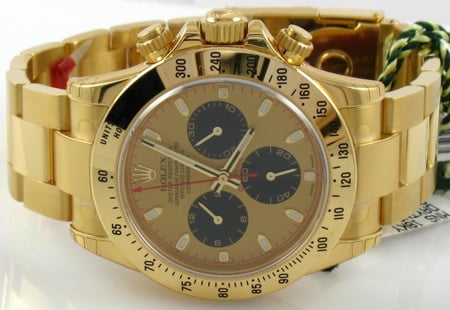 Front View of Daytona Cosmograph