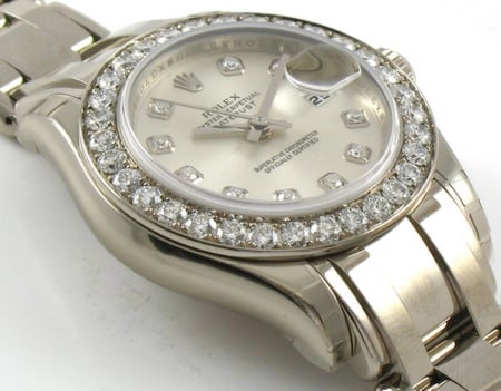 9' Side Shot of Ladies Masterpiece Datejust Pearlmaster