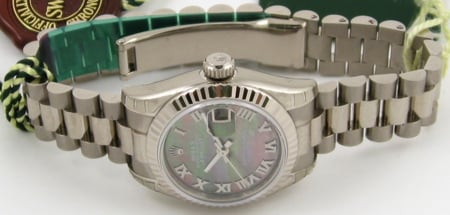 Front View of Ladies Datejust President