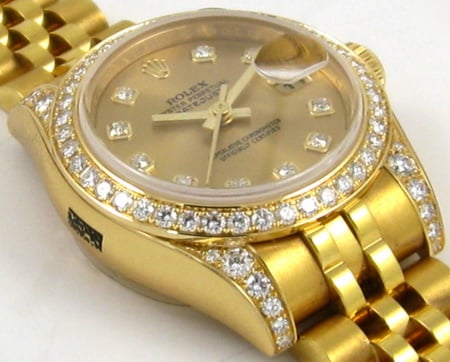 9' Side Shot of Ladies Datejust