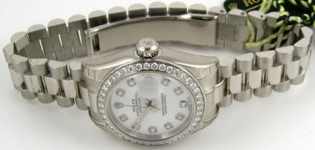 Front View of Ladies Datejust President
