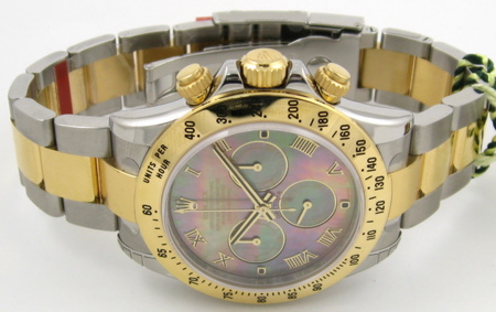 Front View of Daytona Cosmograph