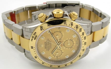 Front View of Daytona Cosmograph
