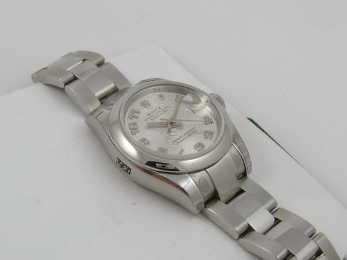 Front View of Ladies Datejust