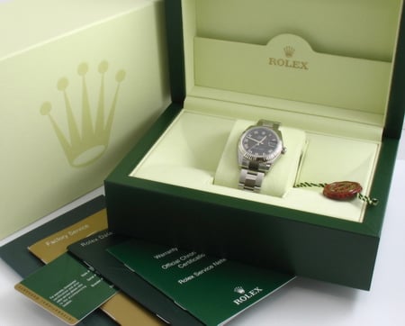 Box / Paper shot of Datejust Midsize 31MM