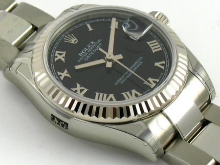 9' Side Shot of Datejust Midsize 31MM