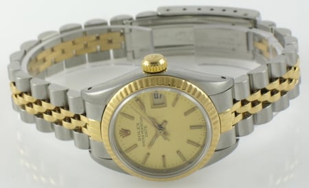 Front View of Ladies Date