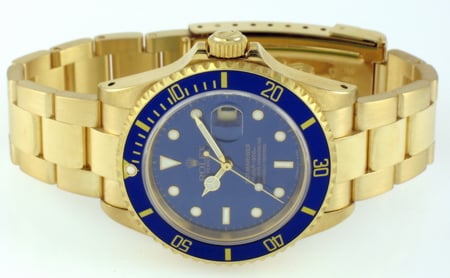 Front View of Submariner Date